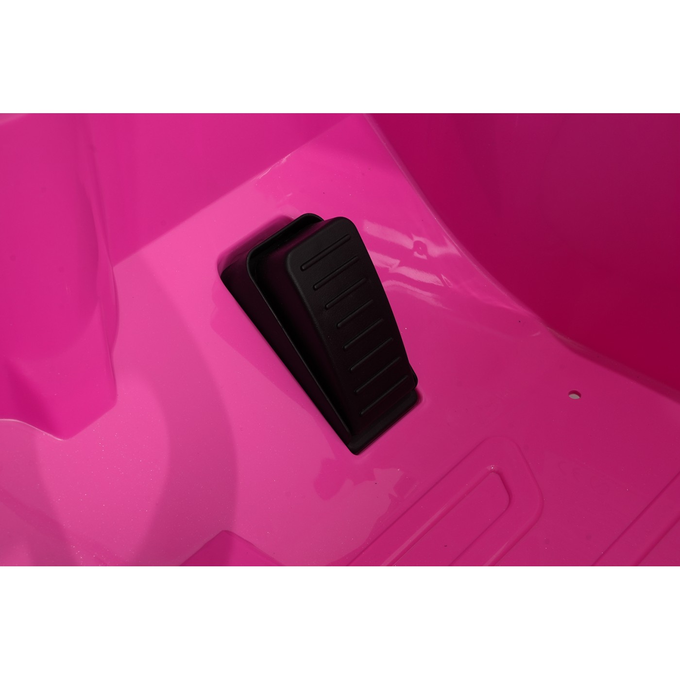 Audi RS6 Avant GT Pink Vehicle