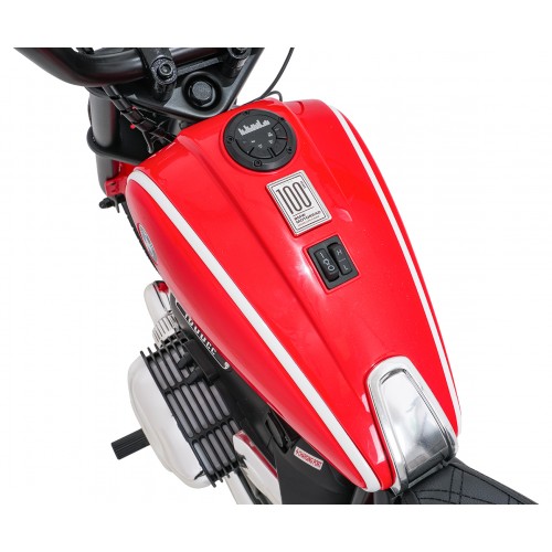 Vehicle Motor BMW R18 Red