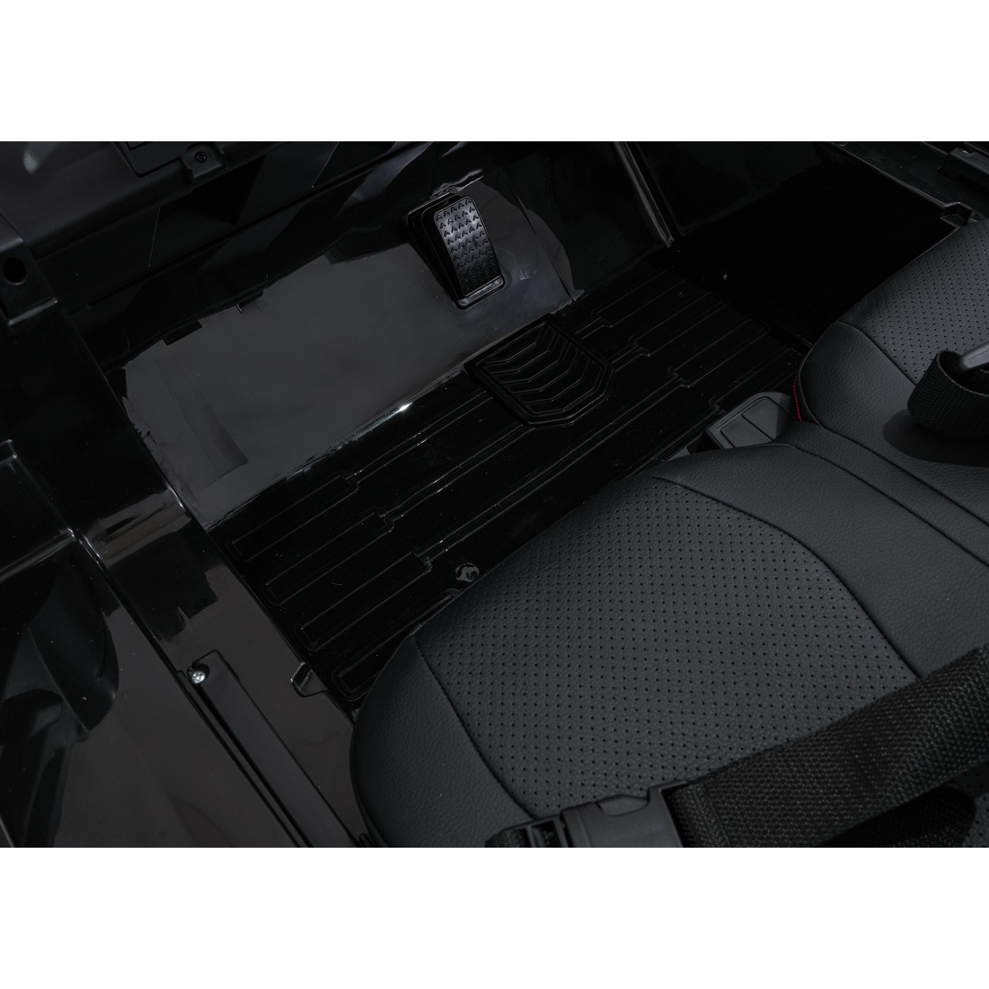 Buggy PROSPECTOR 4x4 STRONG Black