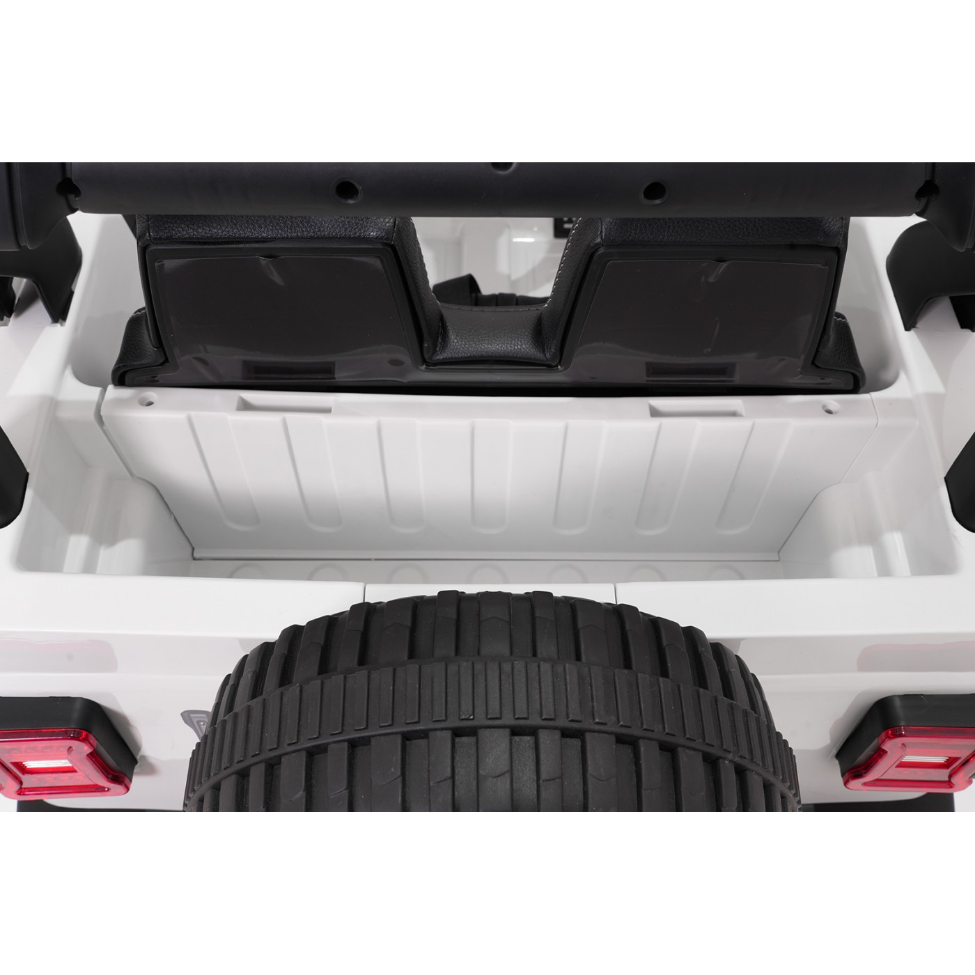 Jeep Wrangler Rubicon LIFT White Vehicle