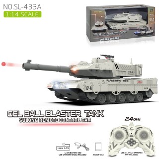 R/C White tank with shooting function
