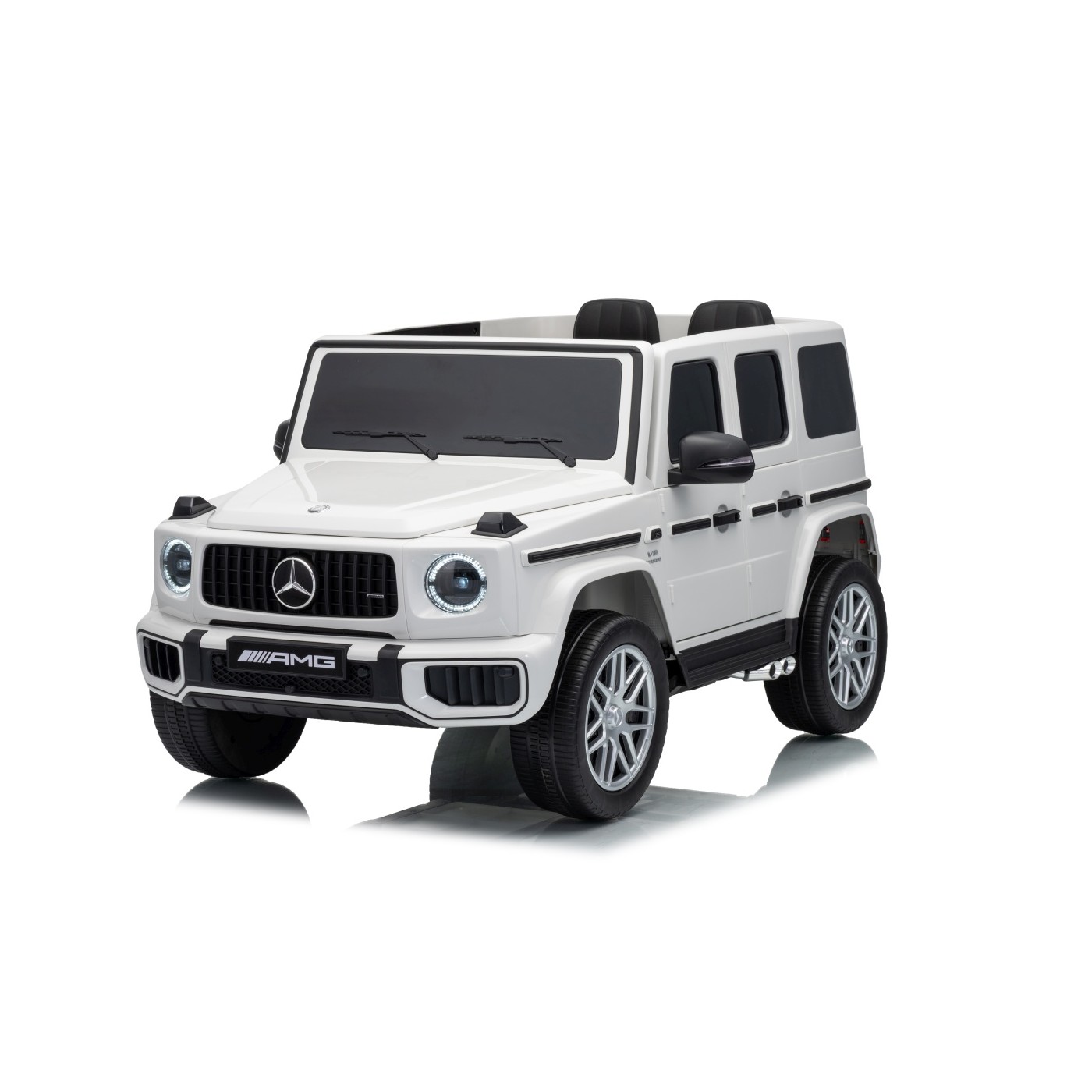 Mercedes G63 AMG White Vehicle