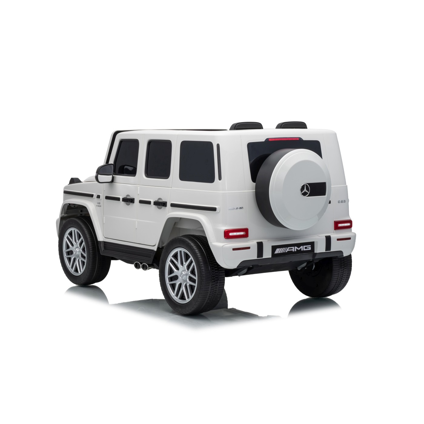 Mercedes G63 AMG White Vehicle