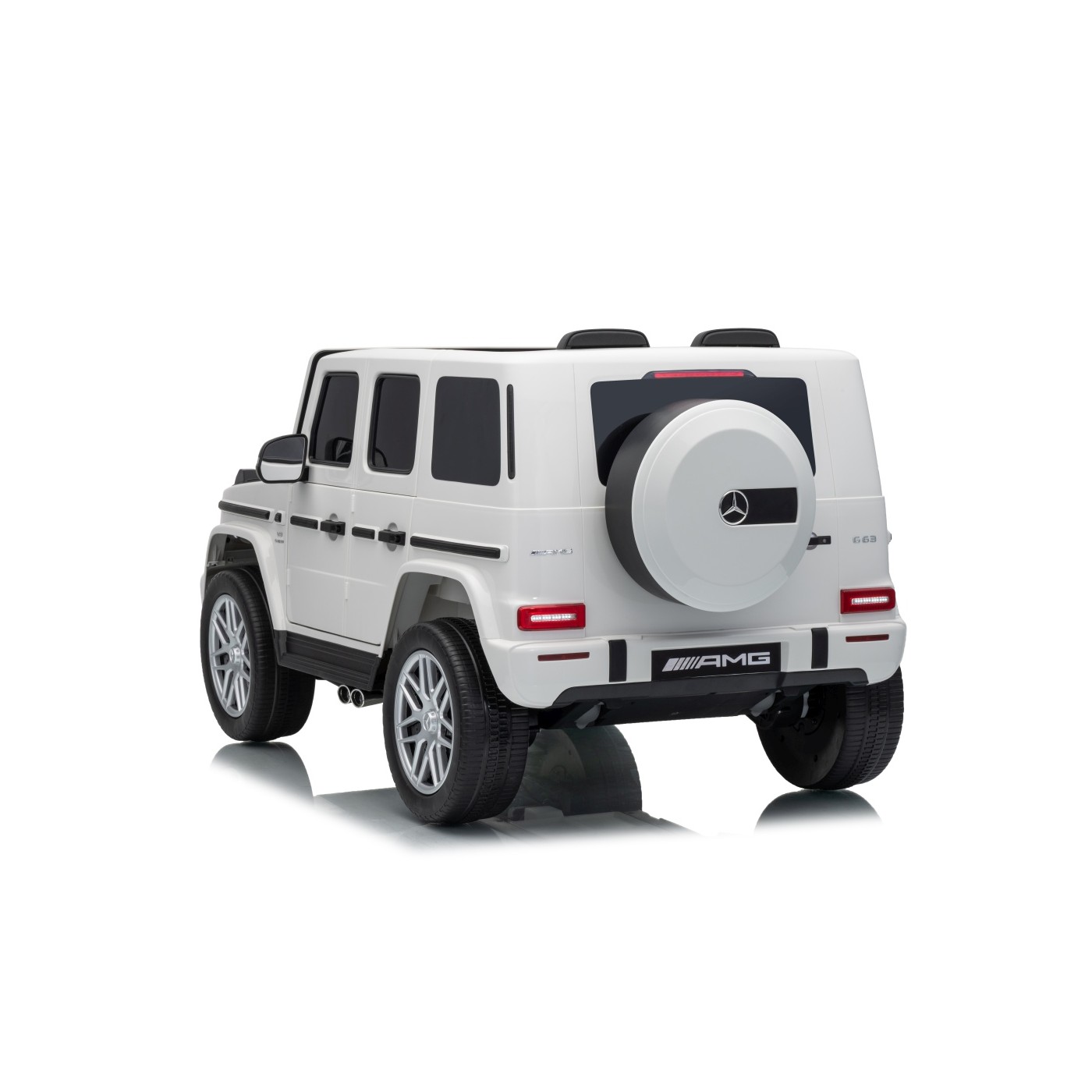 Mercedes G63 AMG White Vehicle