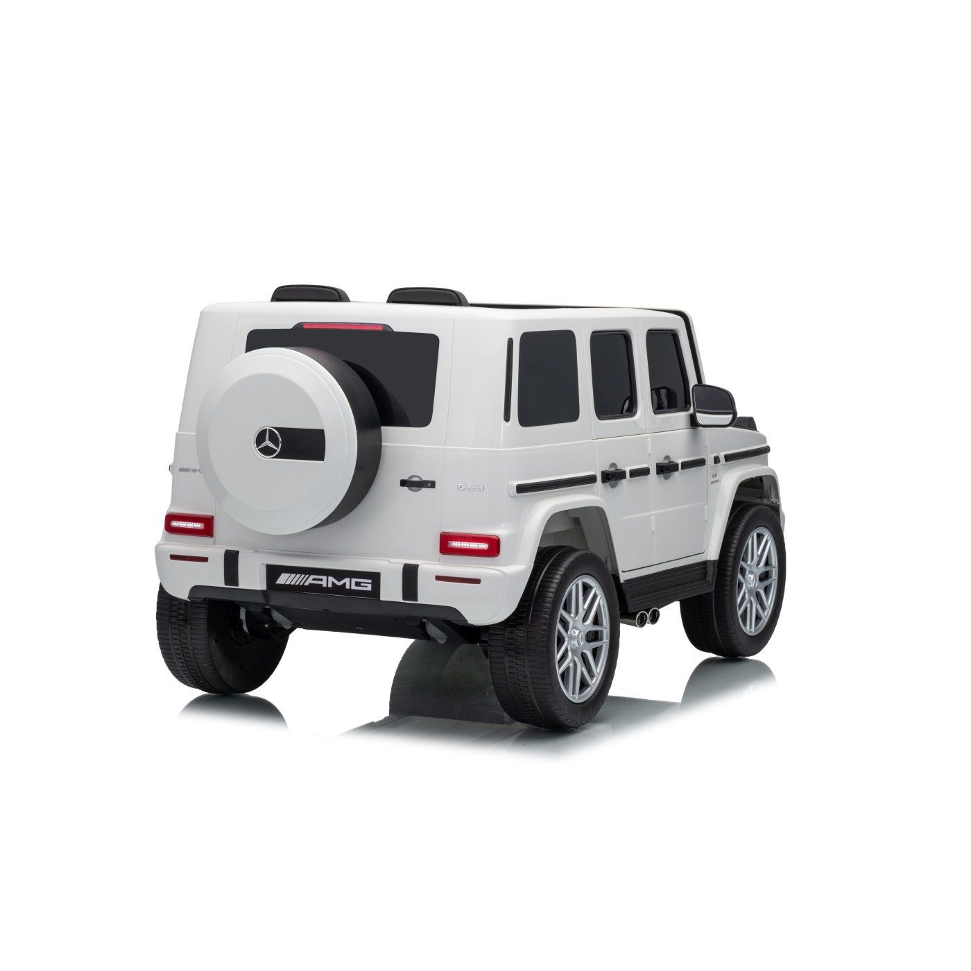 Mercedes G63 AMG White Vehicle