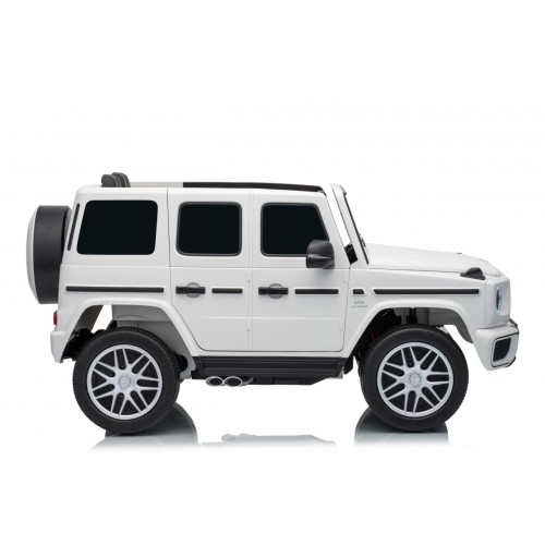 Mercedes G63 AMG White Vehicle
