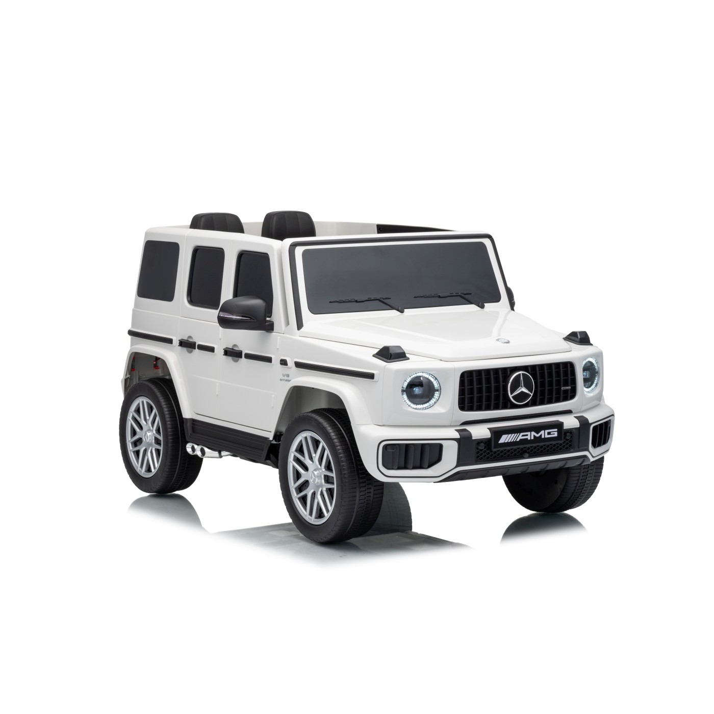 Mercedes G63 AMG White Vehicle