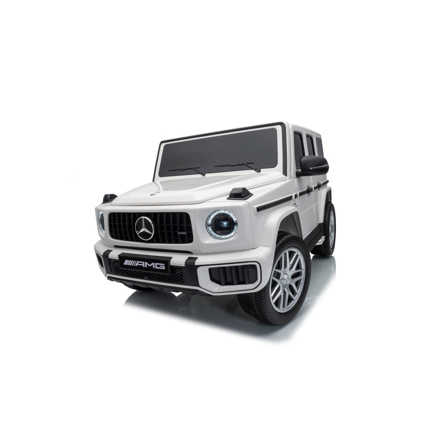 Mercedes G63 AMG White Vehicle