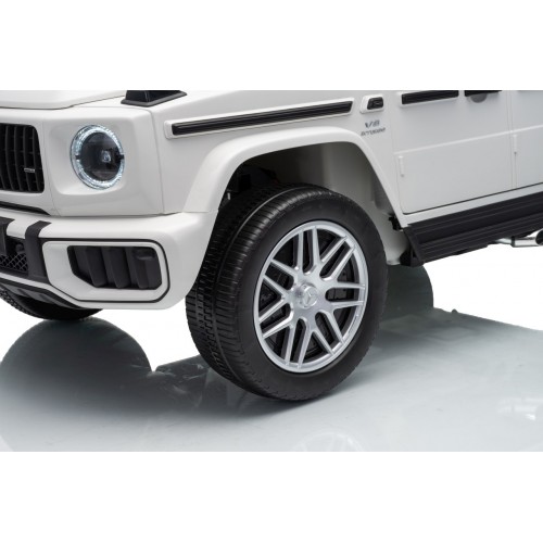 Mercedes G63 AMG White Vehicle