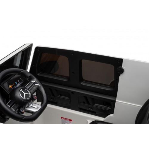 Mercedes G63 AMG White Vehicle