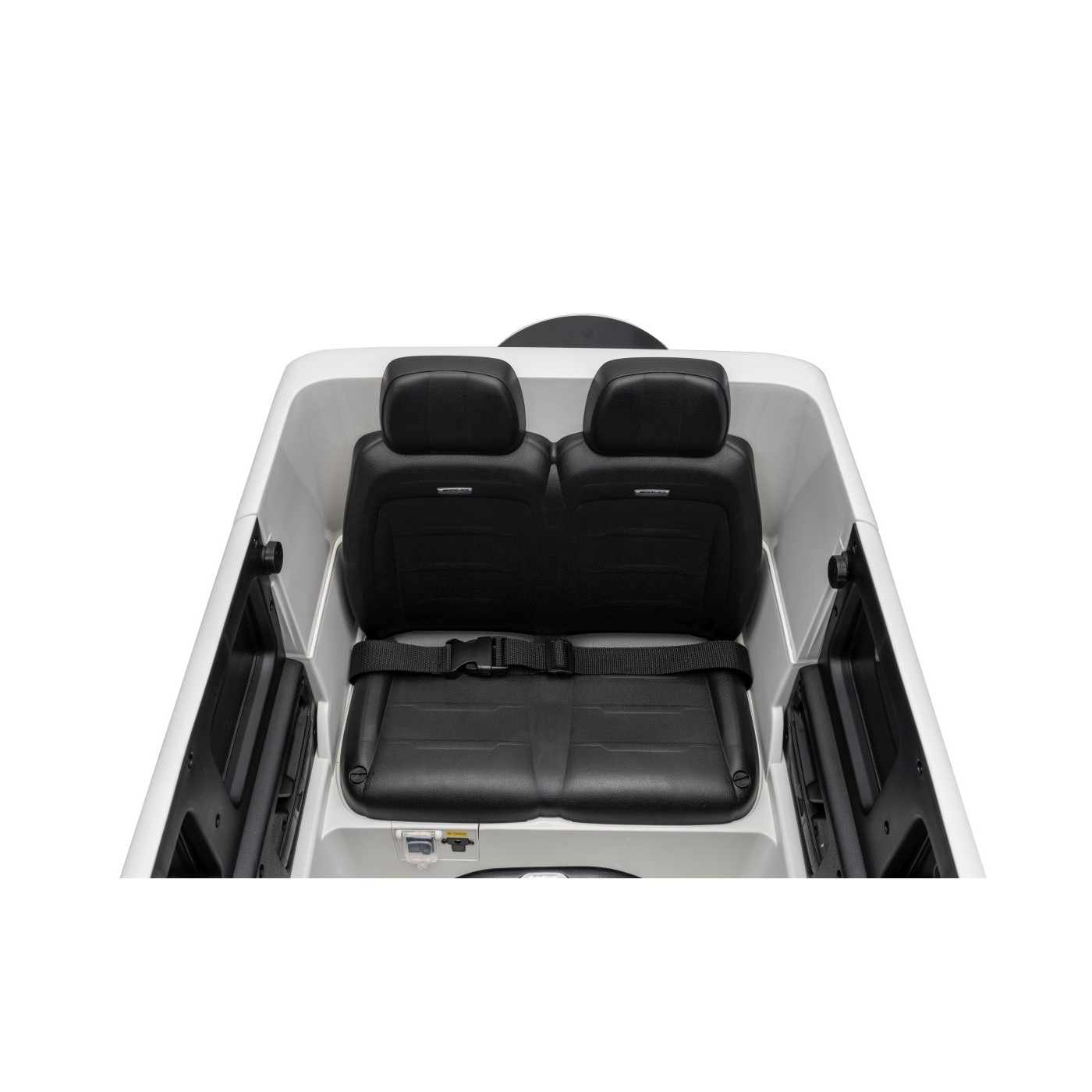 Mercedes G63 AMG White Vehicle