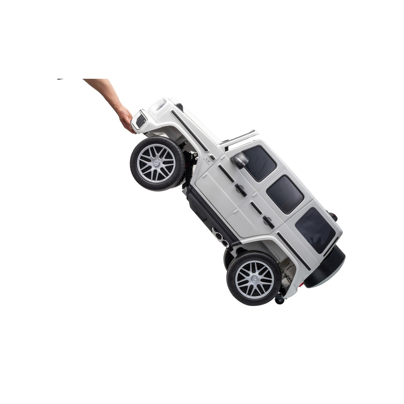 Mercedes G63 AMG White Vehicle
