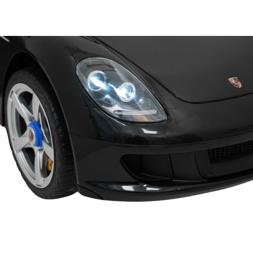 Vehicle Porsche 911 Carrera Black