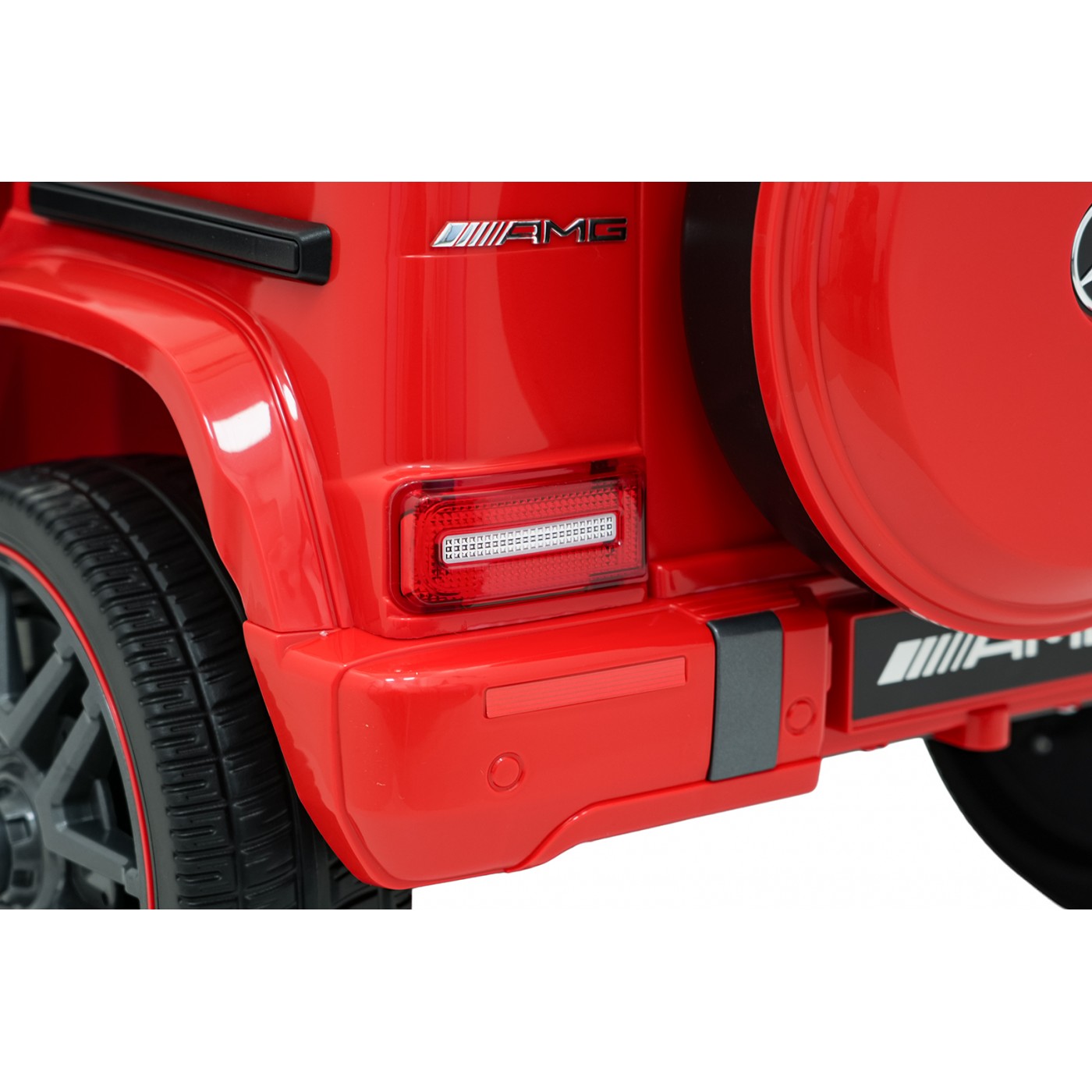 Vehicle Mercedes G63 AMG LIFT Red