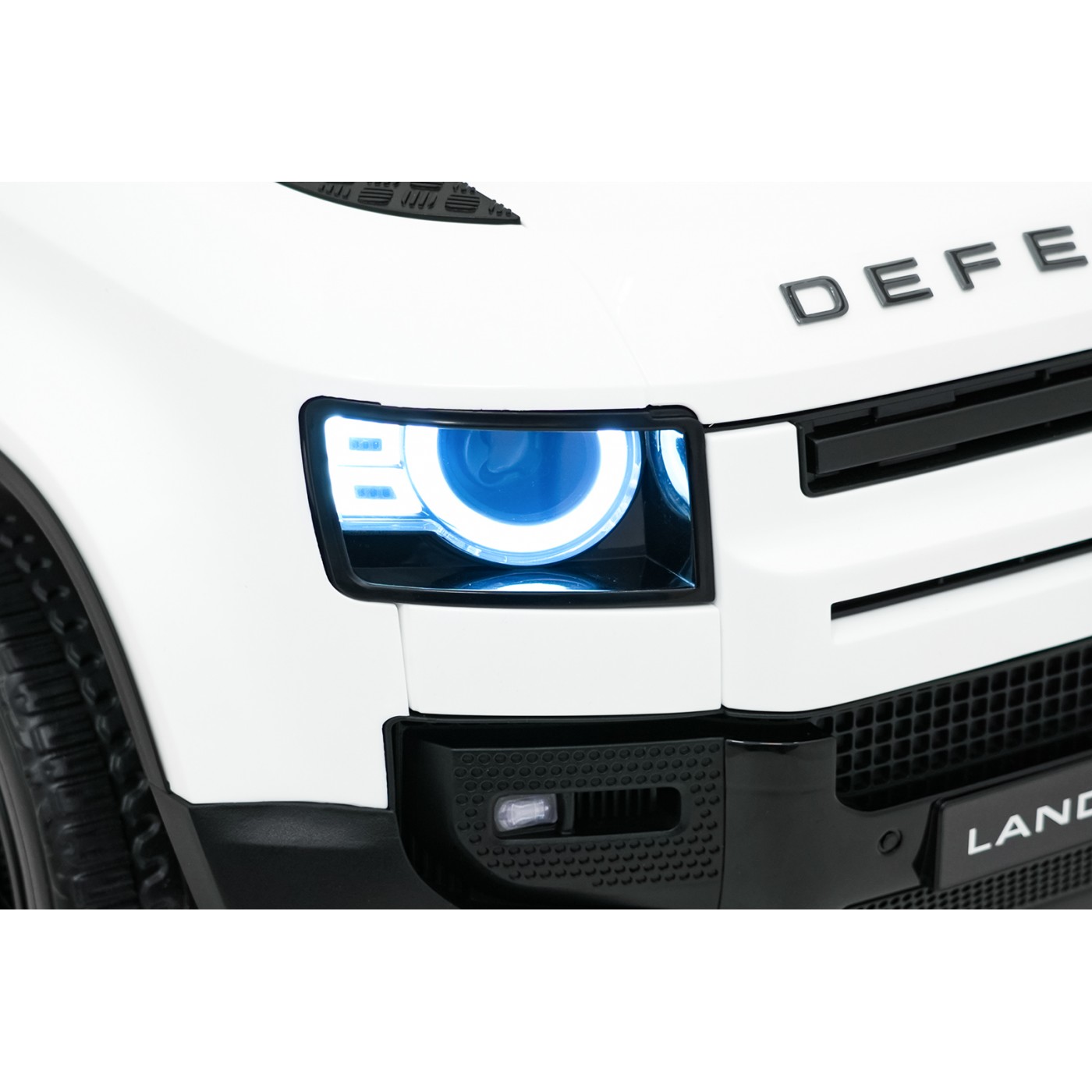 Land Rover Defender White Vehicle
