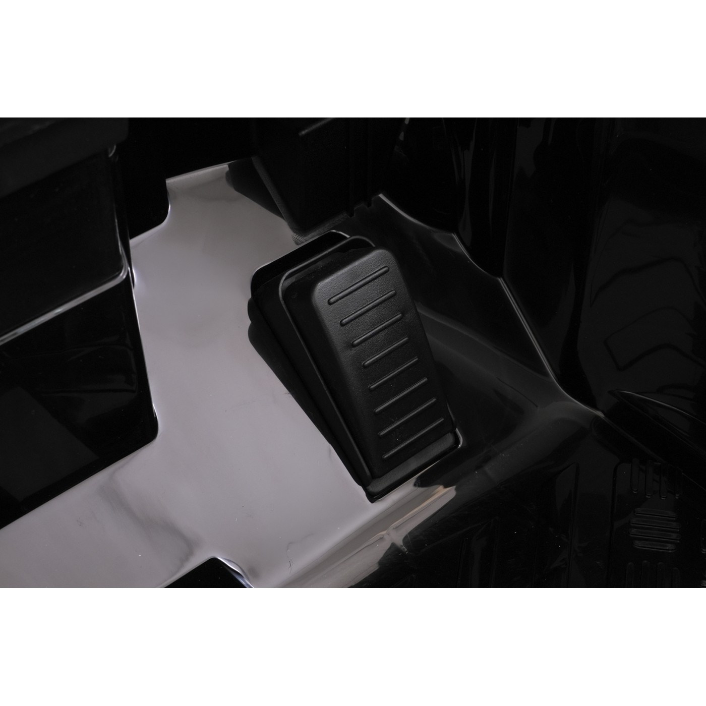 Land Rover Defender Black