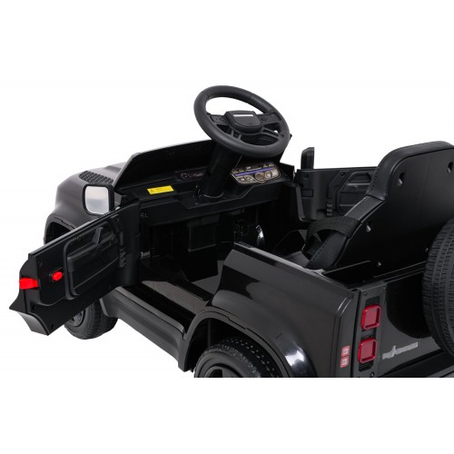 Land Rover Defender Black