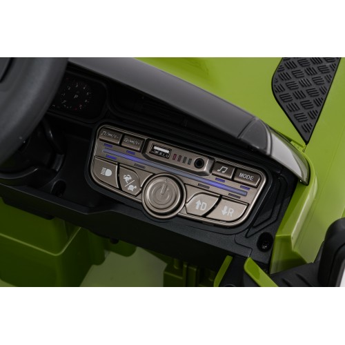 Land Rover Defender Green Vehicle