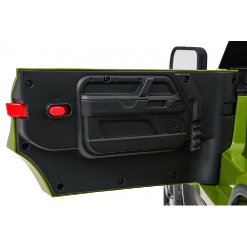 Land Rover Defender Green Vehicle