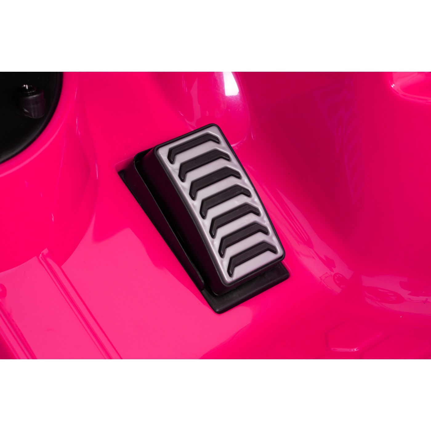 Audi SQ8 Pink Vehicle